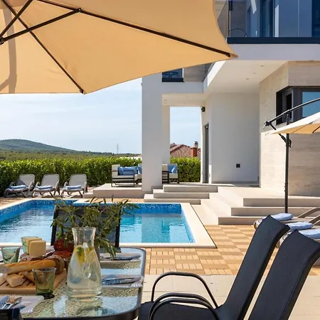 Miravento Grand Lakeside Retreat Апартаменты *